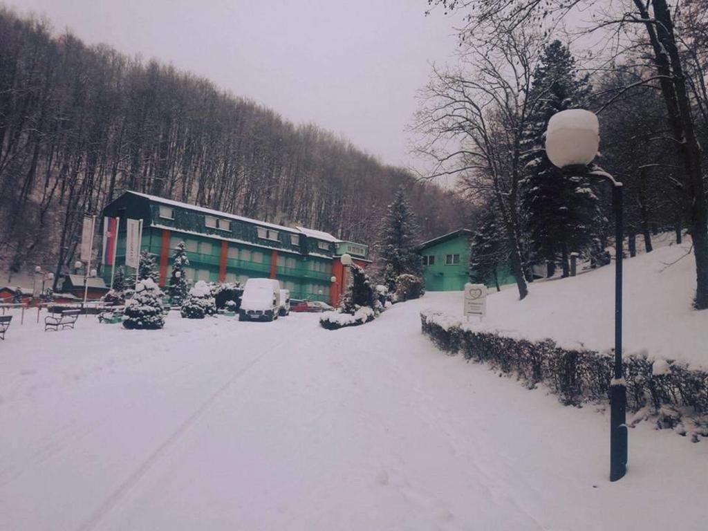 Guesthouse Edelnice Gornja Trepca Exterior photo